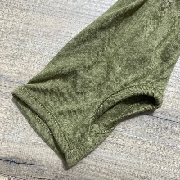 Gymshark Womens Long Sleeve Cutout Front and Elbows‎ Athletic Top Size M Green - Picture 10 of 10